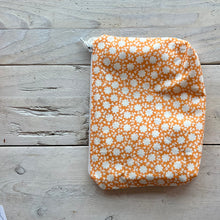 Load image into Gallery viewer, Essential Oil Pouch