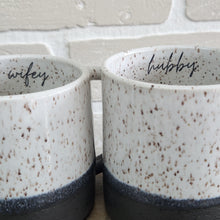 Load image into Gallery viewer, Hubby & Wifey Speckled Heart Mug Set
