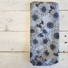 Load image into Gallery viewer, Essential Oil Pouch