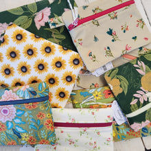 Load image into Gallery viewer, Coin Purse