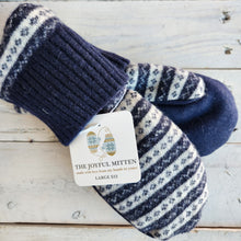 Load image into Gallery viewer, Sweater Mittens (Large)