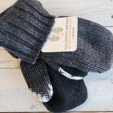 Load image into Gallery viewer, Sweater Mittens (Large)
