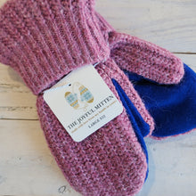 Load image into Gallery viewer, Sweater Mittens (Large)