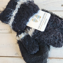 Load image into Gallery viewer, Sweater Mittens (Large)