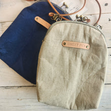 Load image into Gallery viewer, Heirloom Purse