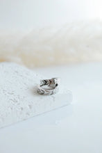Load image into Gallery viewer, Serene Hoops