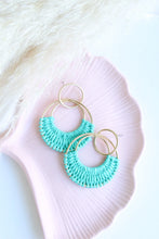 Load image into Gallery viewer, Cove Earrings