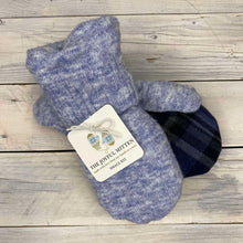 Load image into Gallery viewer, Sweater Mittens (Small)