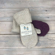 Load image into Gallery viewer, Sweater Mittens (Large)
