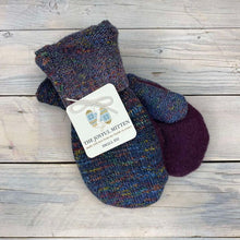 Load image into Gallery viewer, Sweater Mittens (Small)