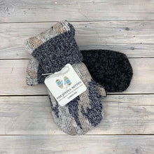 Load image into Gallery viewer, Sweater Mittens (Large)