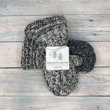 Load image into Gallery viewer, Sweater Mittens (Large)