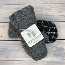 Load image into Gallery viewer, Sweater Mittens (Small)