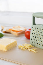 Load image into Gallery viewer, KiddiKutter Grater
