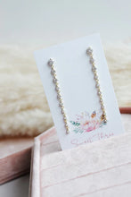 Load image into Gallery viewer, Alyssa Drop Earrings