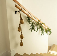Load image into Gallery viewer, Rustic Bell Cascade