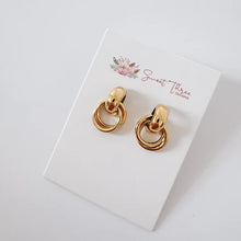 Load image into Gallery viewer, Sculpt Statement Earrings