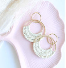 Load image into Gallery viewer, Cove Earrings