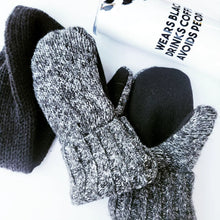 Load image into Gallery viewer, Sweater Mittens (Large)