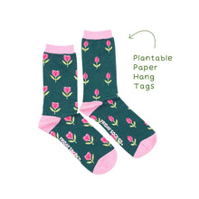 Load image into Gallery viewer, Women's Mismatched Crew Socks (more)