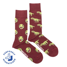 Load image into Gallery viewer, Men's Mismatched Crew Socks (more)