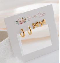 Load image into Gallery viewer, Bow & Glow Double Earring Set