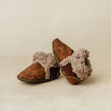 Load image into Gallery viewer, Faux Fur Cork Booties
