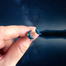 Load image into Gallery viewer, Wooden Shaped Studs