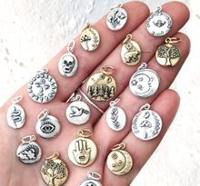 Load image into Gallery viewer, Medallion Charms