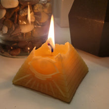 Load image into Gallery viewer, Beeswax Candles