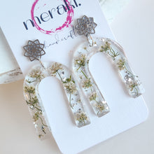 Load image into Gallery viewer, Meraki Crush Floral Dangles