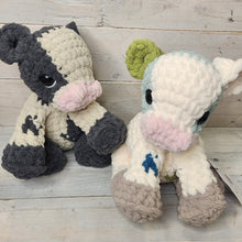 Load image into Gallery viewer, Handmade Crochet Animals