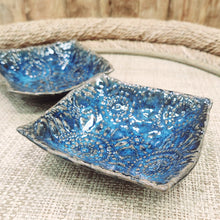 Load image into Gallery viewer, Serving/Trinket Trays & Bowls (Black Poplar Pottery)