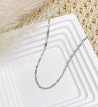 Load image into Gallery viewer, Ella Charm Anklet