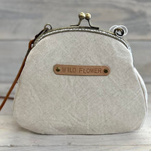 Load image into Gallery viewer, Heirloom Purse
