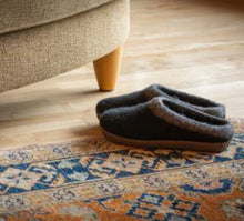Load image into Gallery viewer, Slocan Wool Slipper