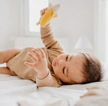 Load image into Gallery viewer, Oli & Carol Teethers