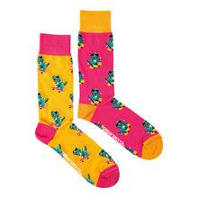 Load image into Gallery viewer, Men's Mismatched Crew Socks (more)