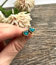 Load image into Gallery viewer, Wooden Shaped Studs