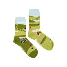 Load image into Gallery viewer, Women's Mismatched Crew Socks (more)