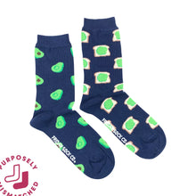Load image into Gallery viewer, Women&#39;s Mismatched Crew Socks
