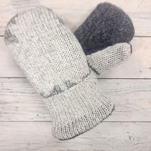 Load image into Gallery viewer, Sweater Mittens (Small)
