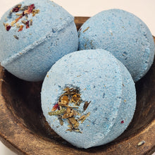 Load image into Gallery viewer, Heart of Gold Bath Bombs
