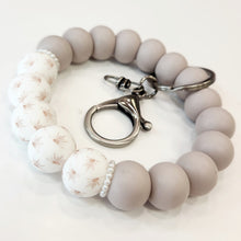 Load image into Gallery viewer, Silicone Bead Wristlets
