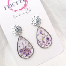 Load image into Gallery viewer, Meraki Crush Floral Dangles
