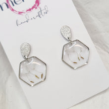 Load image into Gallery viewer, Meraki Crush Floral Dangles
