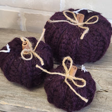Load image into Gallery viewer, Crocheted Pumpkins

