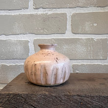 Load image into Gallery viewer, Mom Vases
