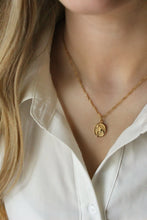 Load image into Gallery viewer, Free Rein Medallion Necklace
