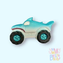 Load image into Gallery viewer, Bath Bombs (by Yummy Bubbles)
